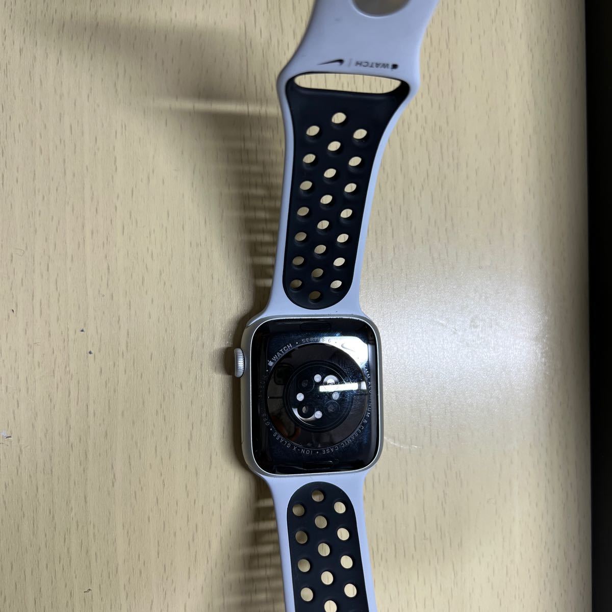Apple Watch6のNIKEモデルのmm GPSモデル 最終値下げです 月日