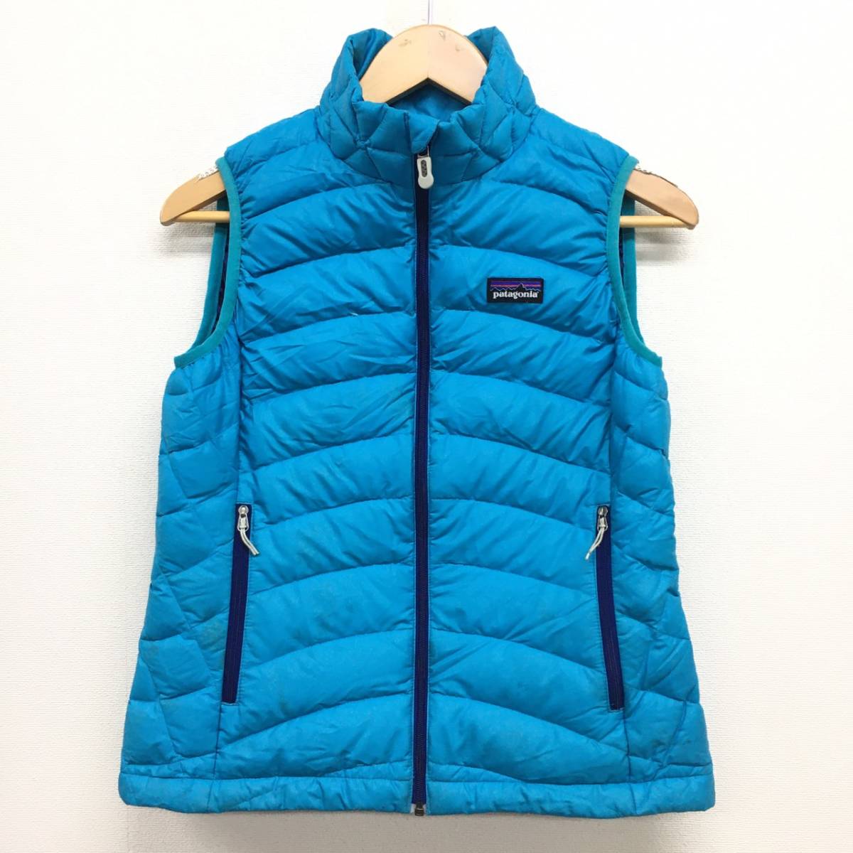 専門店の安心の1ヶ月保証付 XS【patagonia】ダウンベスト XS・水色