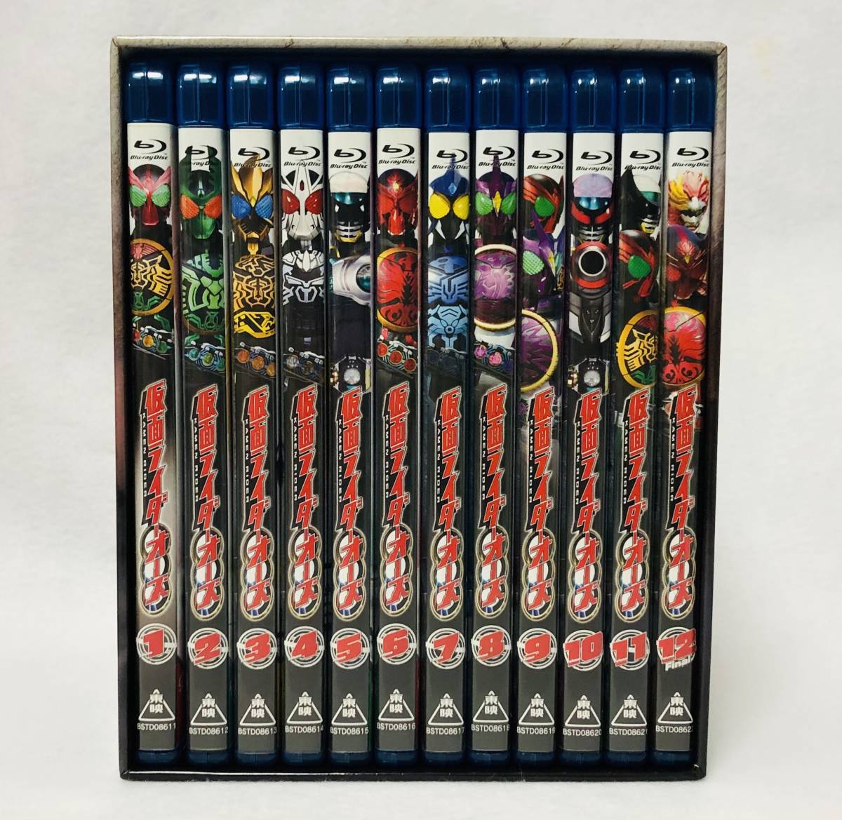 仮面ライダーオーズ Blu-ray BOX 全巻セット（vol.1～12） 初回特典 ガンバライドカード チラシ 付き OOO