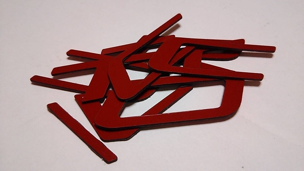 赤 レッド C5 コルベット 樹脂製 リアレター エンブレム Z06 Z51 クーペ タルガ コンバーチブル_画像3