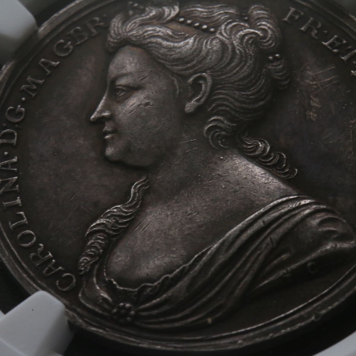 【賢夫人】イギリス 1727年 ジョージ2世 キャロライン王妃 戴冠記念 公式 銀メダル NGC AU 58 英国 アンティーク コイン 銀貨 CAROLINE