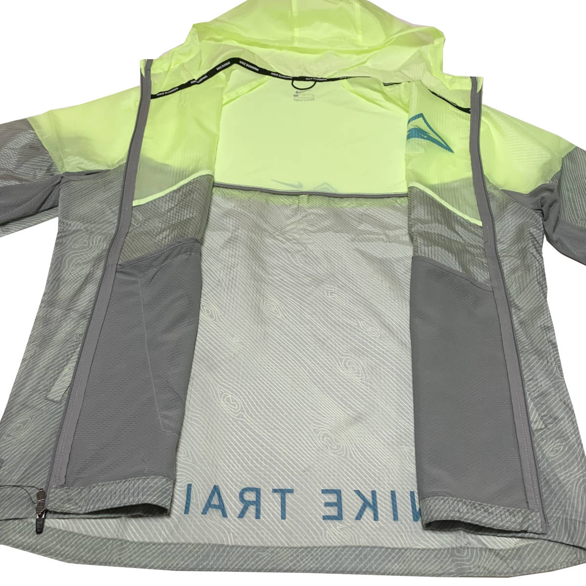 新品 XLサイズ ナイキ トレイル ウィンドランナー ランニング 新品 XLサイズ ナイキ トレイル ウィンドランナー ランニング