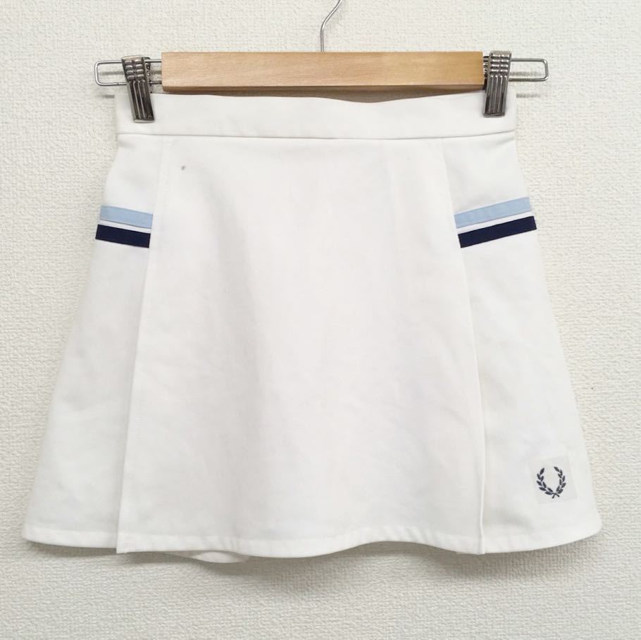 FRED PERRY テニススコート