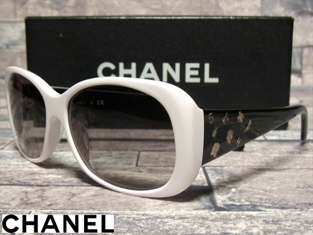 美品 CHANEL シャネル サングラス ココマーク アイコンモチーフ レディース 5123 白 黒 ホワイト×ブラック