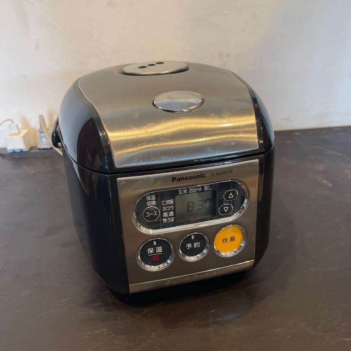 パナソニック電子ジャー炊飯器0.54リットル 3合炊き ブラックSR