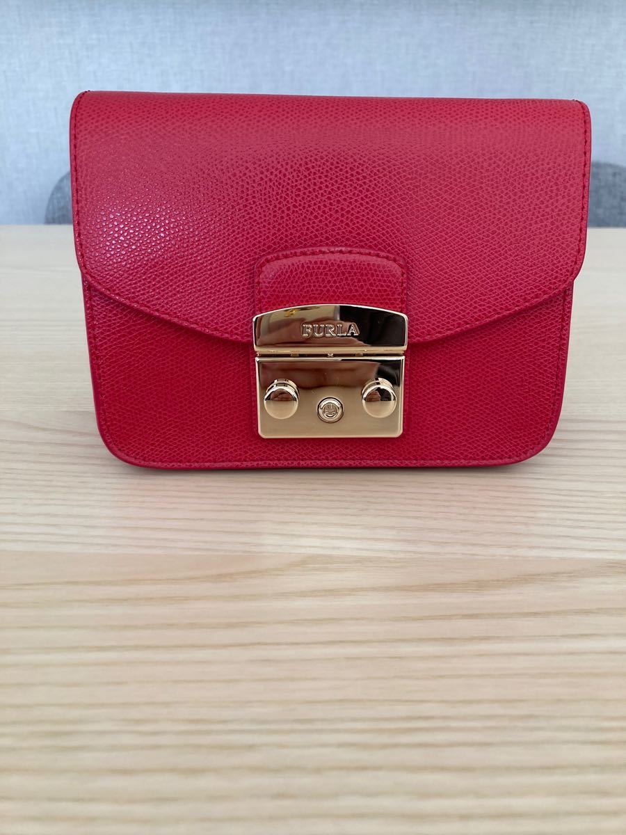 激安直営店 値下げ中 FURLA フルラ メトロポリス ショルダーバッグ