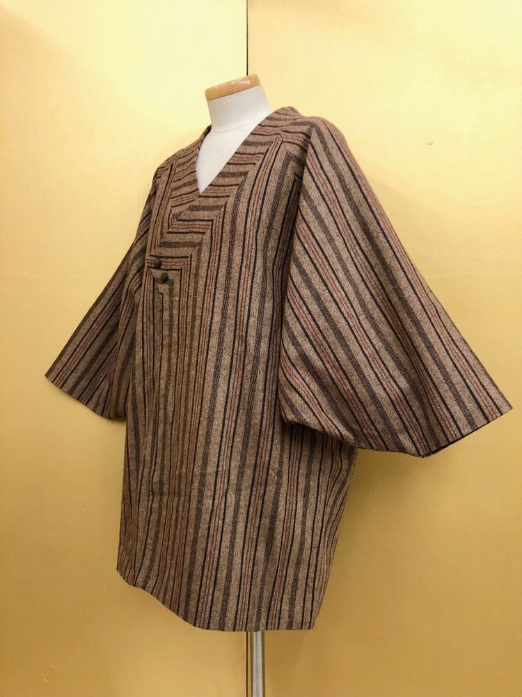 着物コート 冬羽織 和装コート 冬コート 道中着 ブラウン系 ストライプ 縞 着物 和服 和装の画像3
