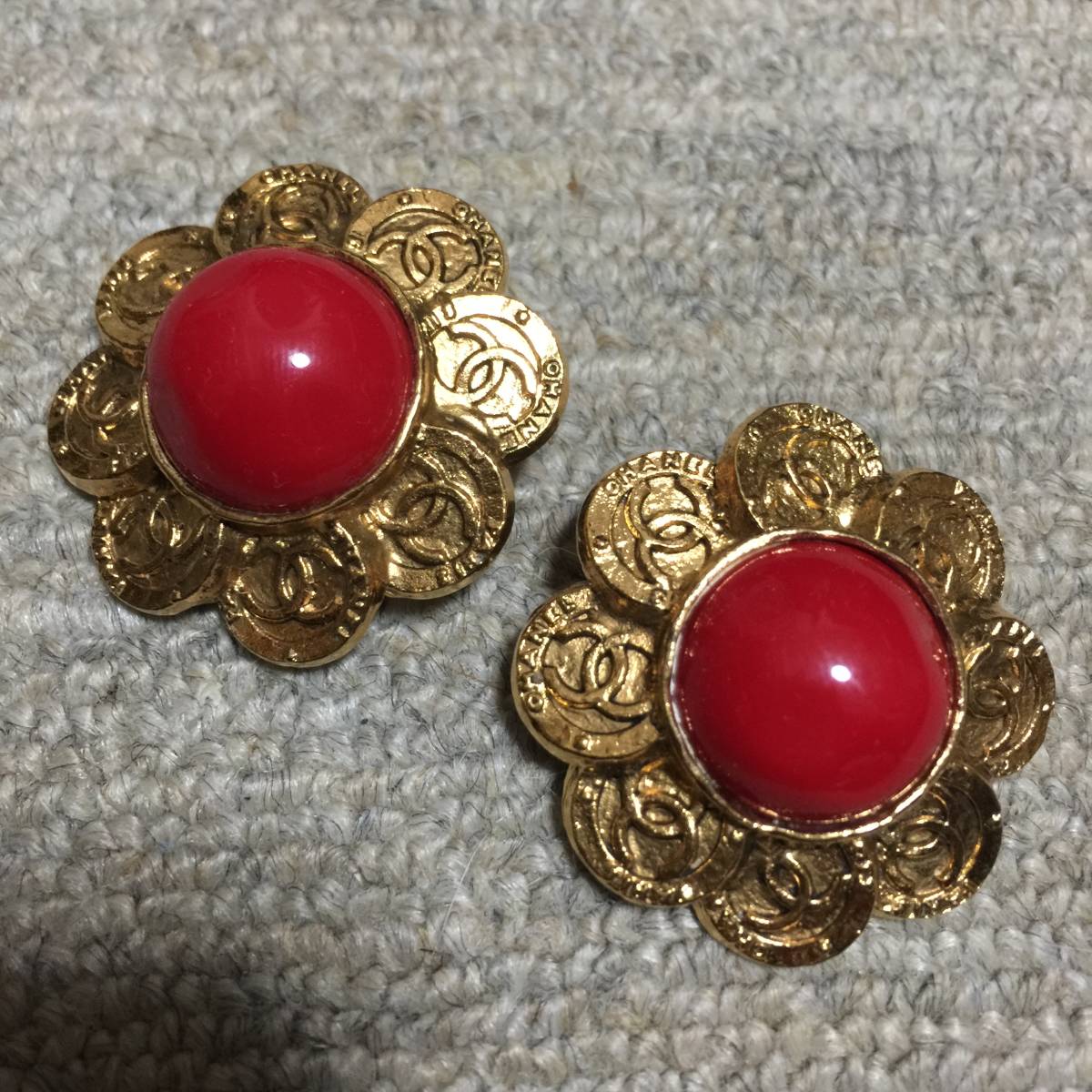 chanel ピアス 2 8(93年製?) 美品 花形 超希少