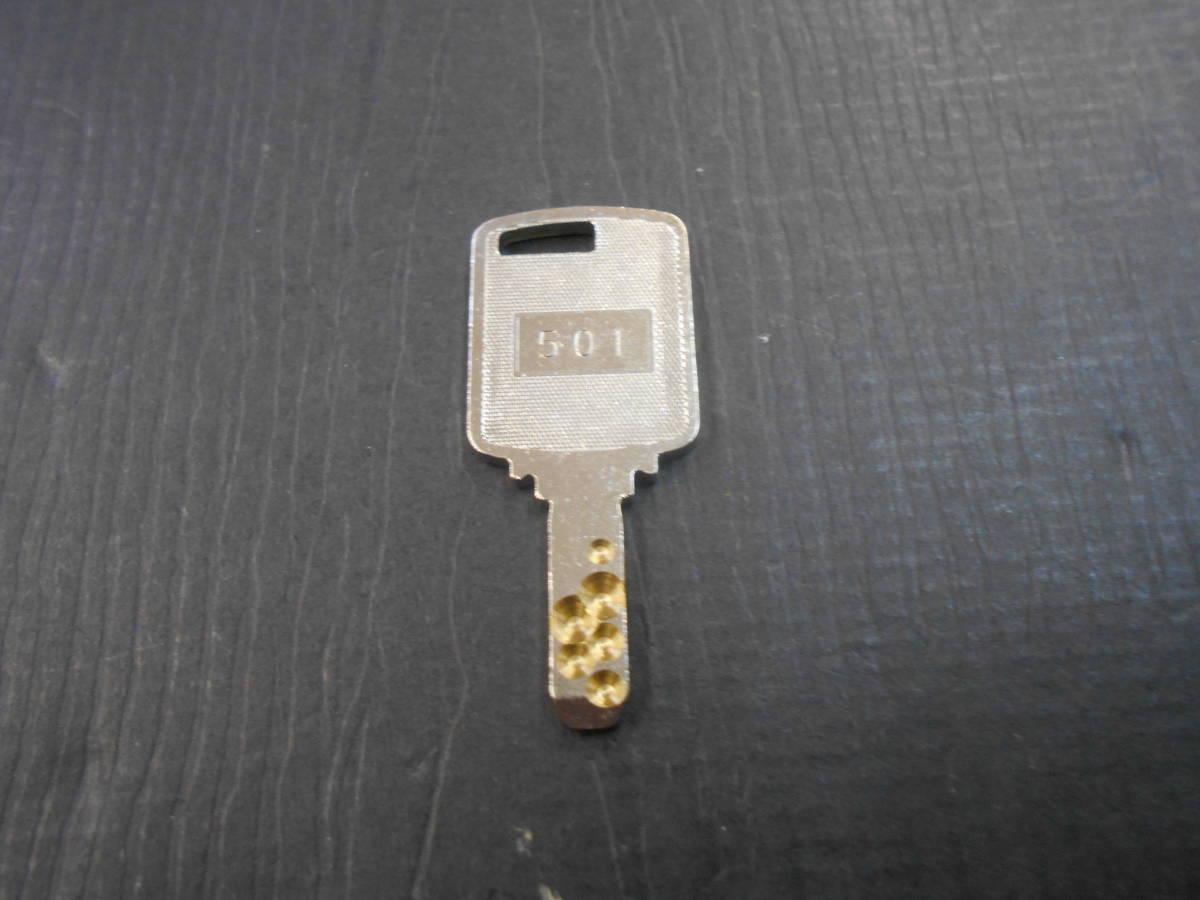 501 number [ original ]idec dimple key 1 pcs IDEC 501 key KEY dimple key original key 1 psc 