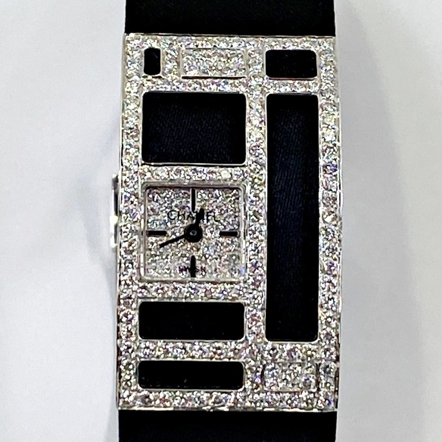  free shipping used Chanel clock CHANEL 1932 collection white gold K18WG diamond quartz lady's wristwatch 145208