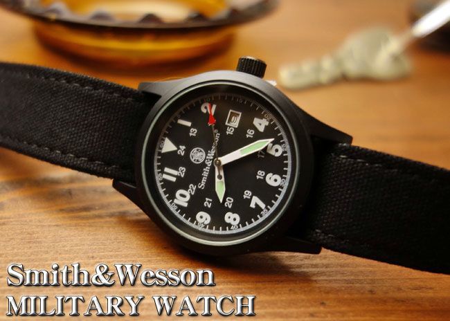 腕時計 メンズ Smith & Wesson社 ブランド ミリタリーウォッチ ベルト3本セット 新品/ブラックの画像1