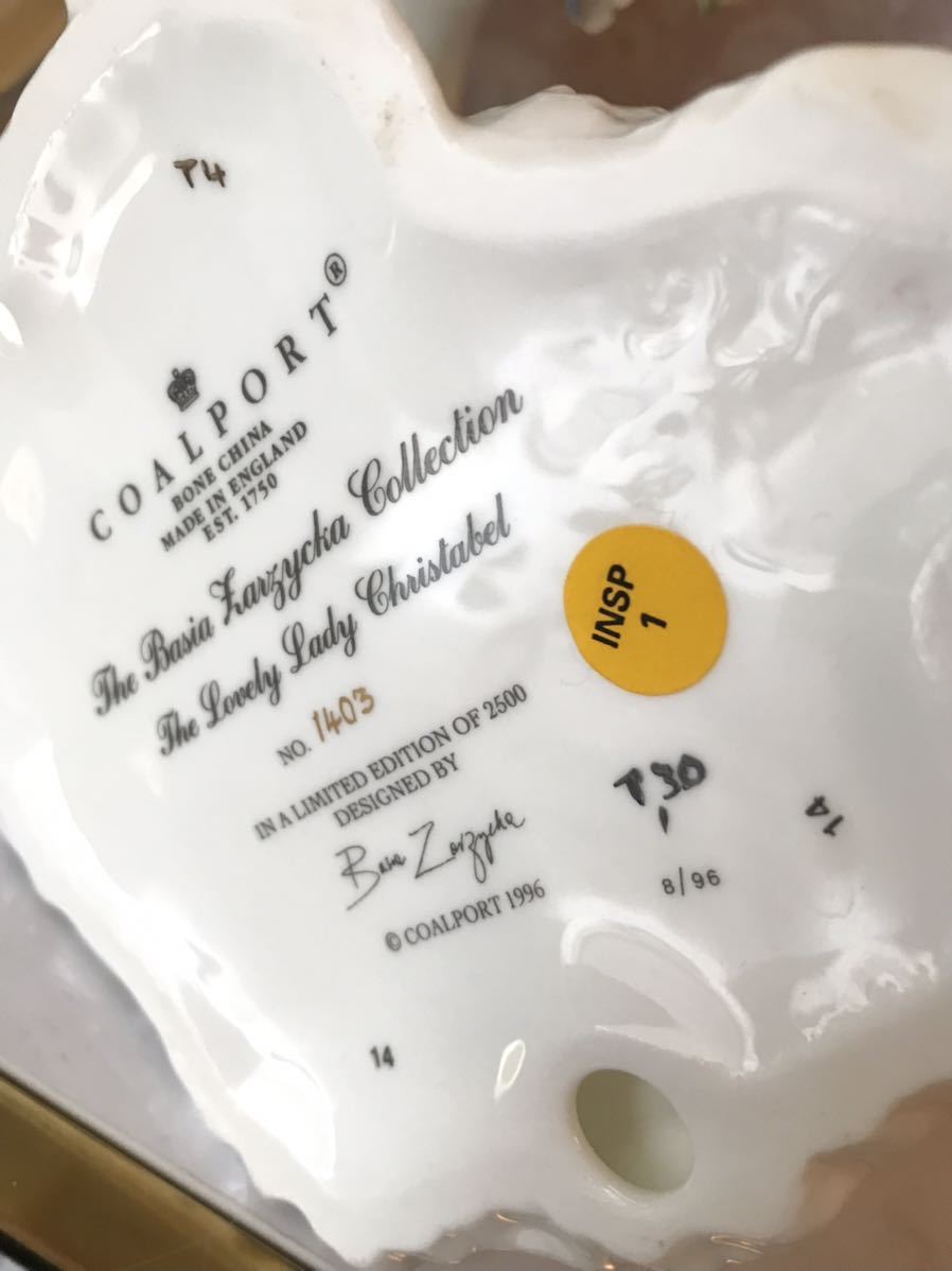 送料込〉〈限定2500個〉コールポート レディ フィギュリン 陶器人形 ポーセリンドール Coalport フィギュア ドレス 貴婦人 ホワイト 花 hoss INTROPIA ネックレス
