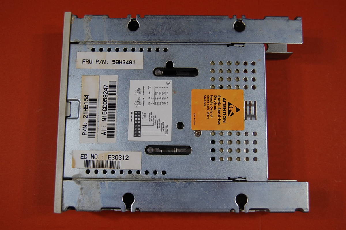中古 seagate ctd8000H/R-S IBM？ DAT？ 明細不明 動作未確認 現状渡し ジャンク扱いにて　M-099 OD58247