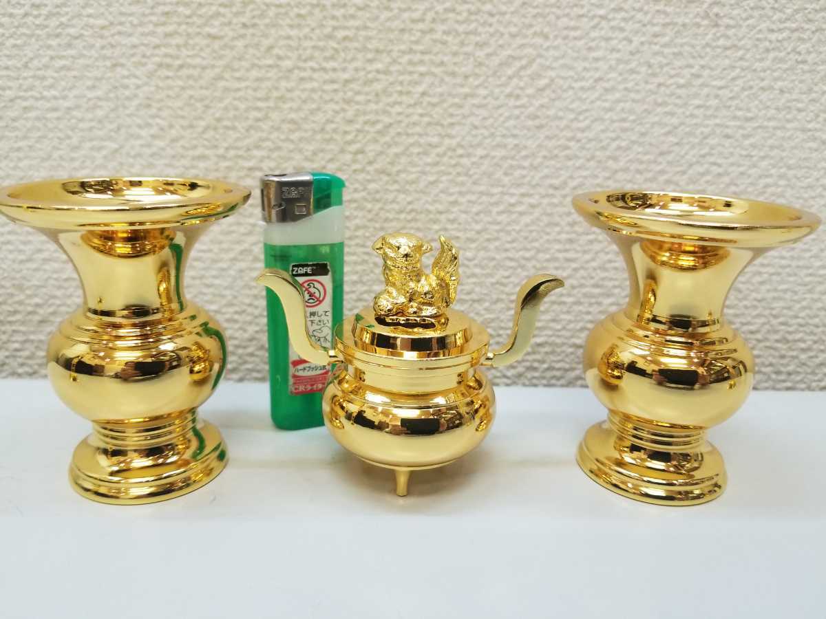 とても小さな 東用 利久型 五具足 丸型 金メッキ 二寸五分 真鍮 とても小さな 東用 利久型 五具足 丸型 金メッキ 二寸五分 真鍮
