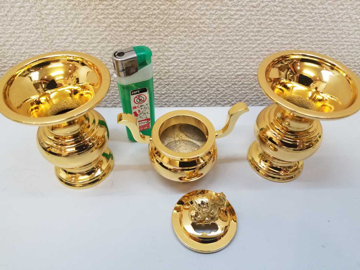 とても小さな 東用 利久型 五具足 丸型 金メッキ 二寸五分 真鍮 とても小さな 東用 利久型 五具足 丸型 金メッキ 二寸五分 真鍮
