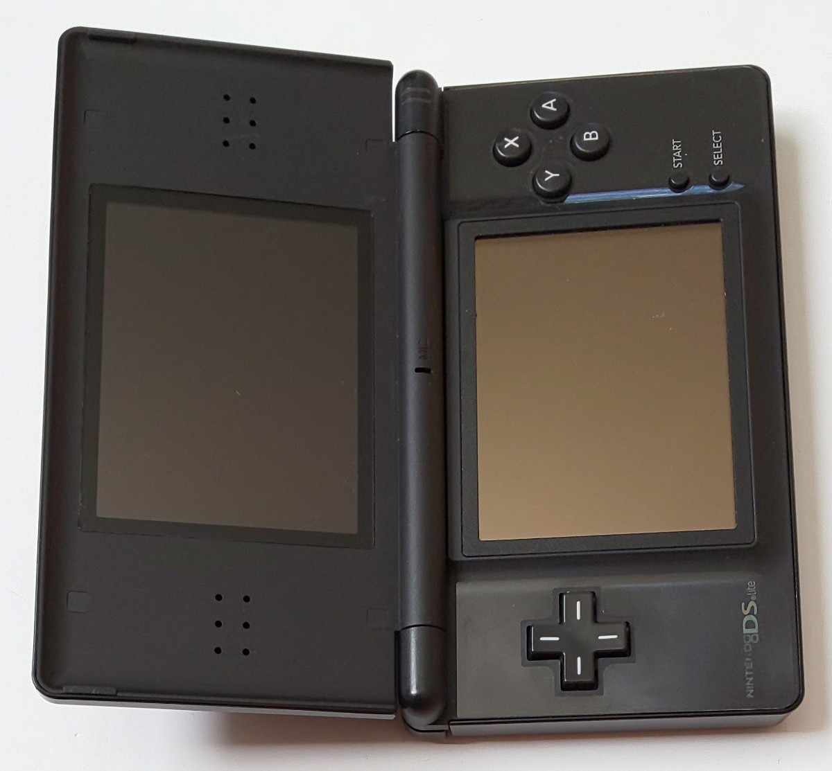 ☆ ニンテンドーDS Lite☆動作良品☆ポケモン☆マリオ☆ソフト４本＋充電器付☆