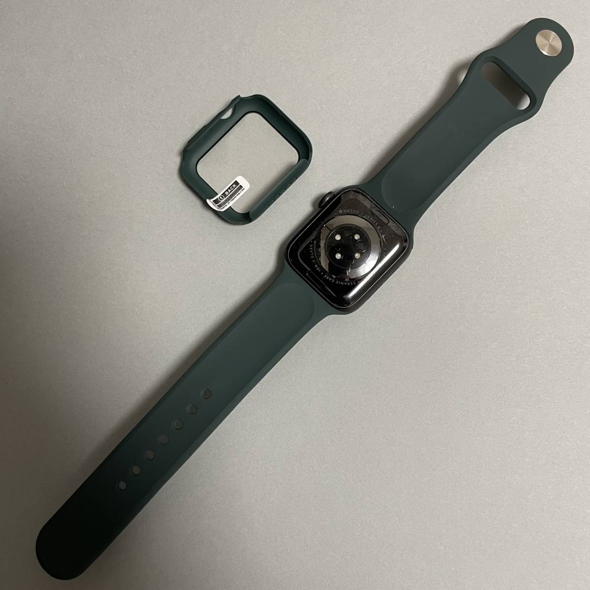 新品 ダークグリーン Applewatch 7 アップルウォッチ カバー S M バンド 41mm ファッション