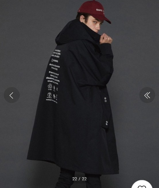 未使用 SHAREEF BENCH COAT 88000円