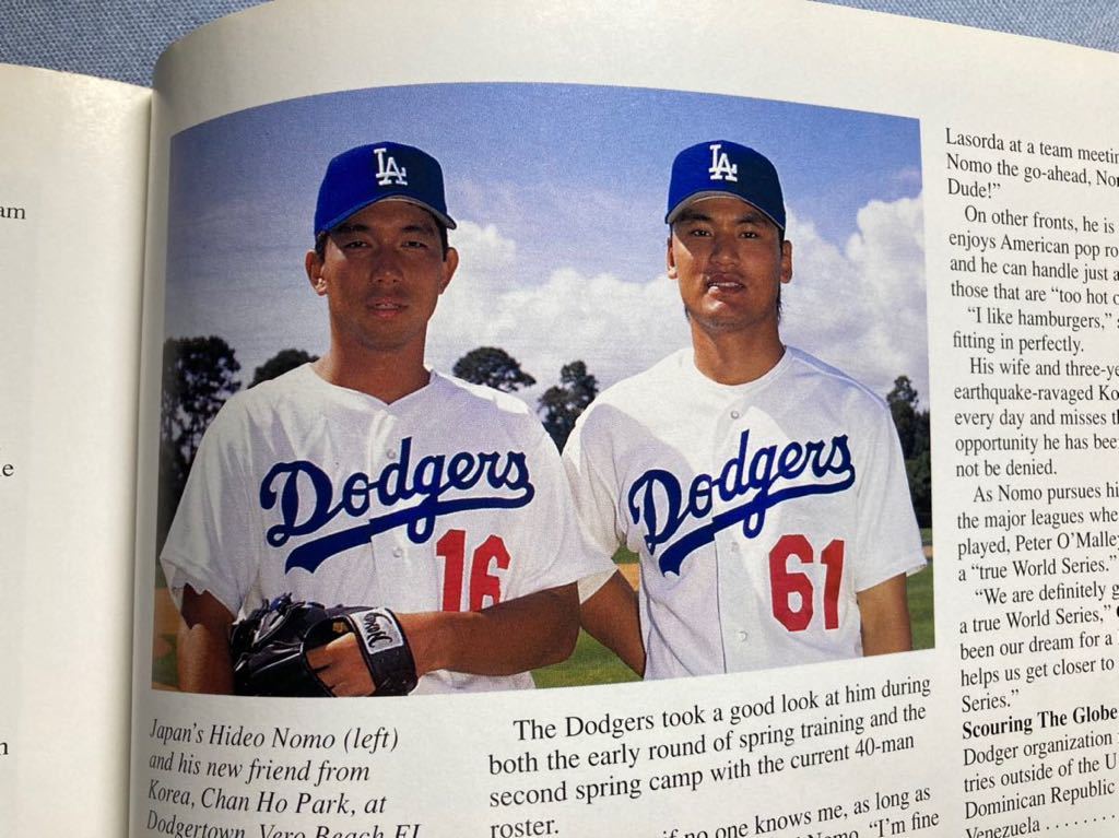 MLB】176・1995年 『ドジャース公式イヤーブック』 野茂英雄 MLB】176・1995年 『ドジャース公式イヤーブック』 野茂英雄