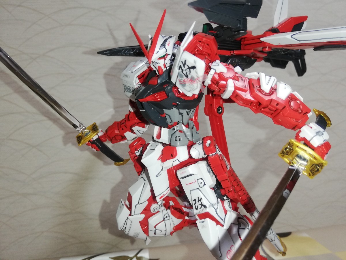 MG1/100ガンダムアストレイ レッドフレーム改 スペシャルクリア外装パー付! 限定品 MG・1/100・ガンダムアストレイレッドフレーム改