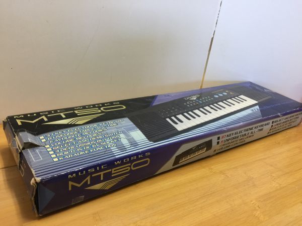 [ Junk including carriage ] electron keyboard 37 keyboard piano toy Mike attaching size ( approximately )60×07×5cm *D5421