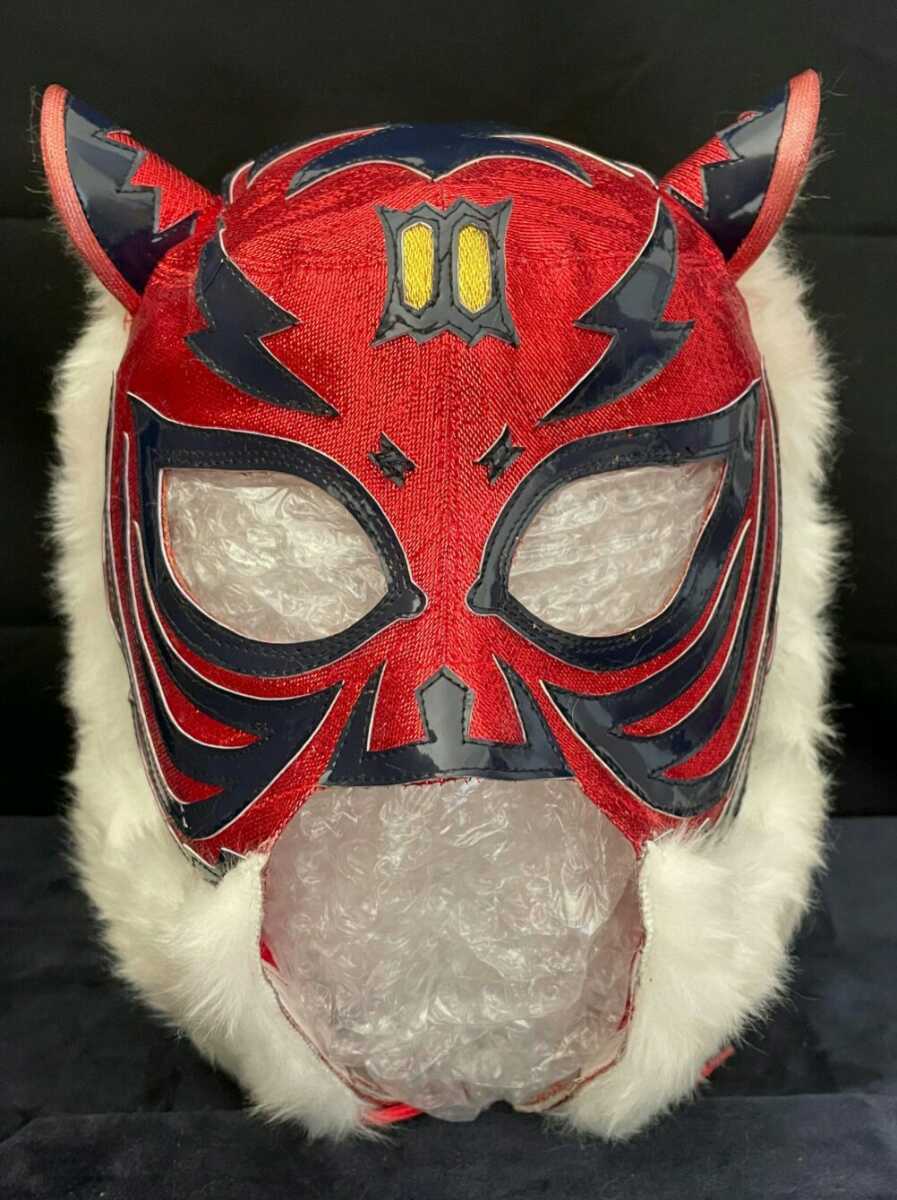 タイガーマスク(初代)(Ⅲマーク赤ラメ) vittoriosplayas.com
