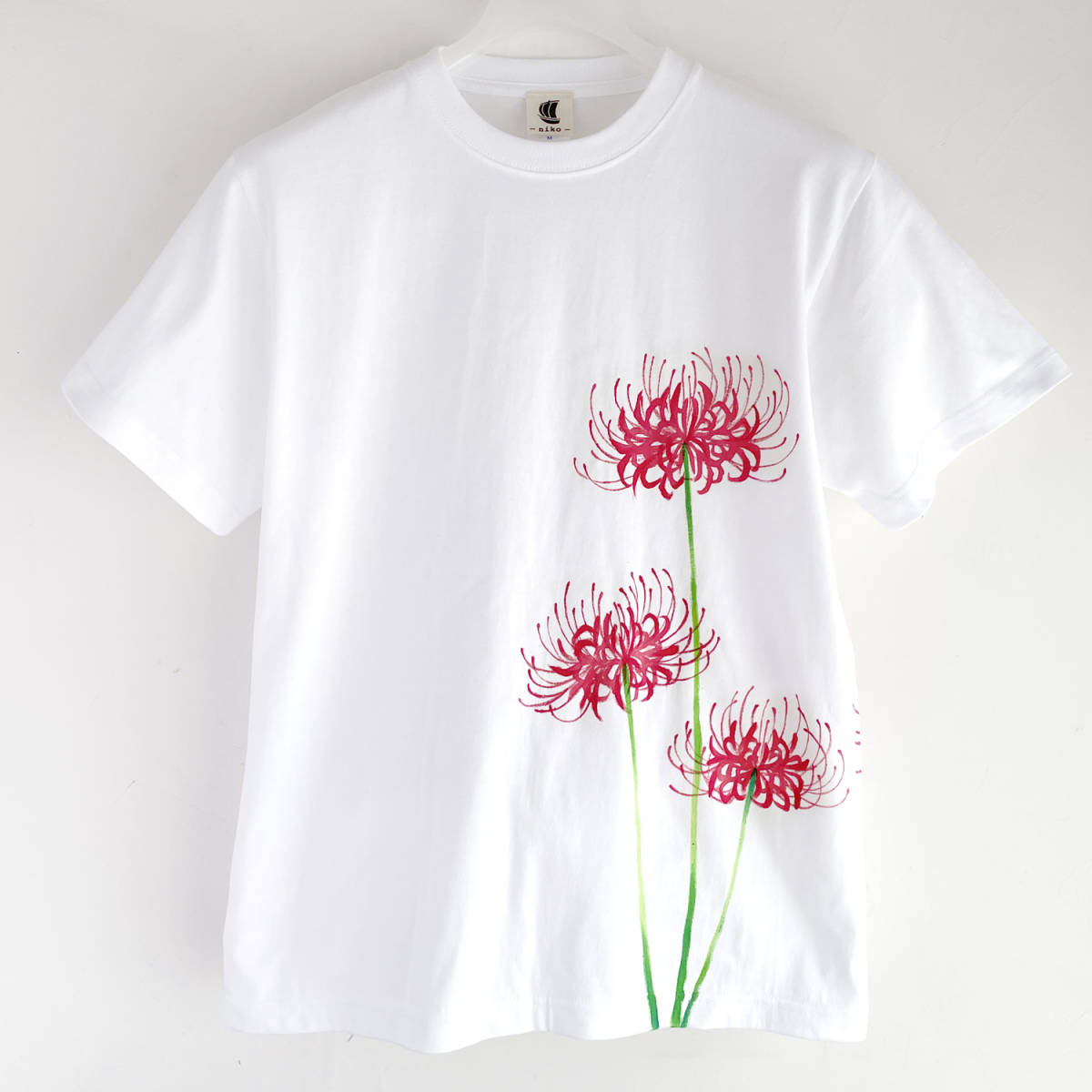 メンズ Tシャツ XXLサイズ 彼岸花柄Tシャツ 白 ハンドメイド 手描きTシャツ 和柄 花柄 秋冬_画像1