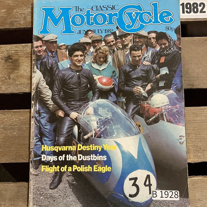 B1928　1982　 「THE CLASSIC MOTORCYCLE」クラシックモーターサイクル 旧車 　オートバイ　ヴィンテージバイク　英国車 　ビンテージ_画像1