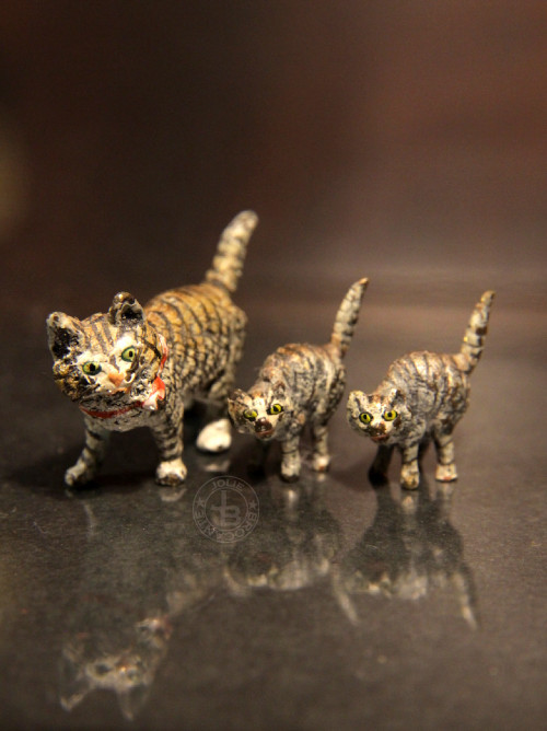 アンティーク・ヴィエナブロンズ・小さな猫の親子 アンティーク・ヴィエナブロンズ・小さな猫の親子