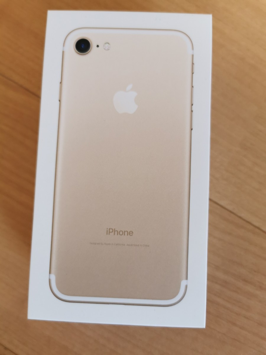 iPhone 7 32GB ゴールド docomo SIMフリー化 新品未使用 値下げ