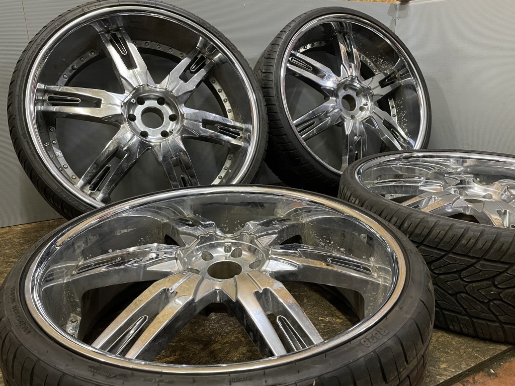 輸入タイヤ 295/25R28】夏タイヤ【LEXANI LX-30 28インチ 10J6HPCD139