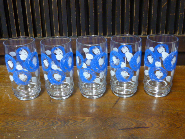 昭和レトロ　カメイガラス グラス タンブラー コップ セット 青 白 花柄 キッチン インテリア ディスプレイ フラワー ポップ アンティーク_画像1