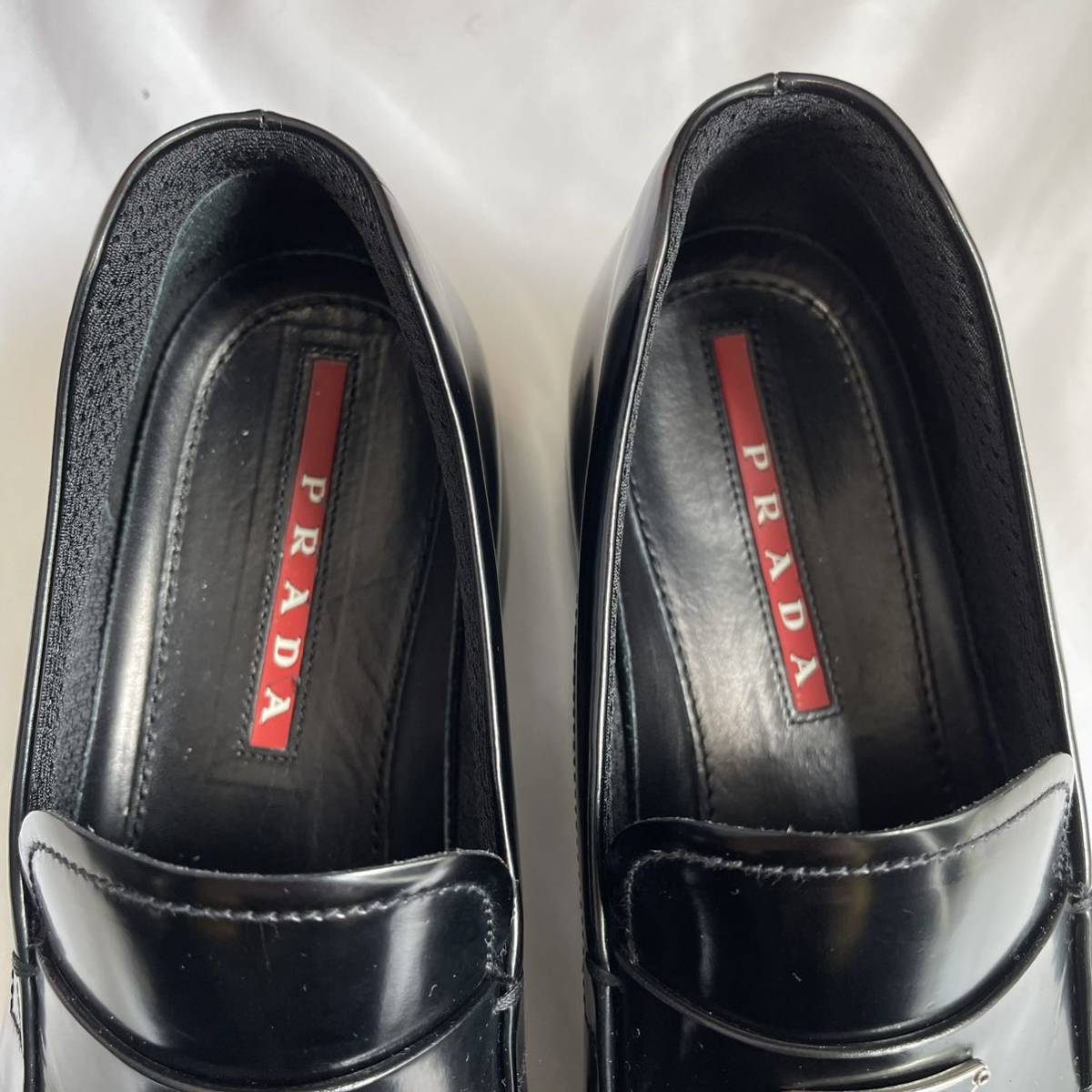 【Prada】ロゴプレート スリッポン ローファー 送料込み PRADA プラダ ロゴプレートレザーローファー スリッポン|Yahoo