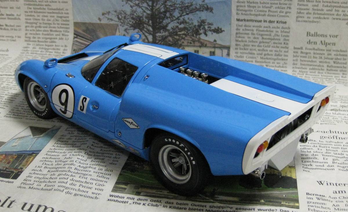 *レア絶版*EXOTO*1/18*1968 Lola-Chevrolet T70 MkIII Coupe #9 1968 Sebring 12h_画像2