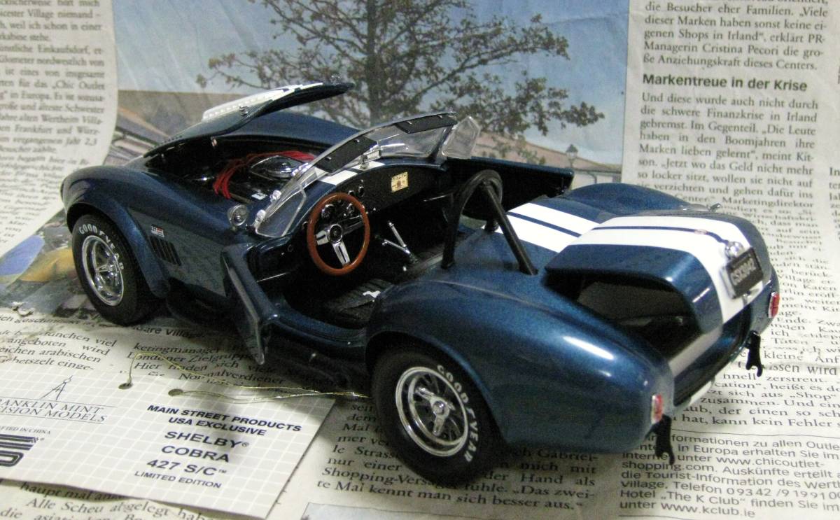 * super-rare * world 427 pcs * Franklin Mint *1/24*1966 Shelby Cobra 427 S/C blue / white 