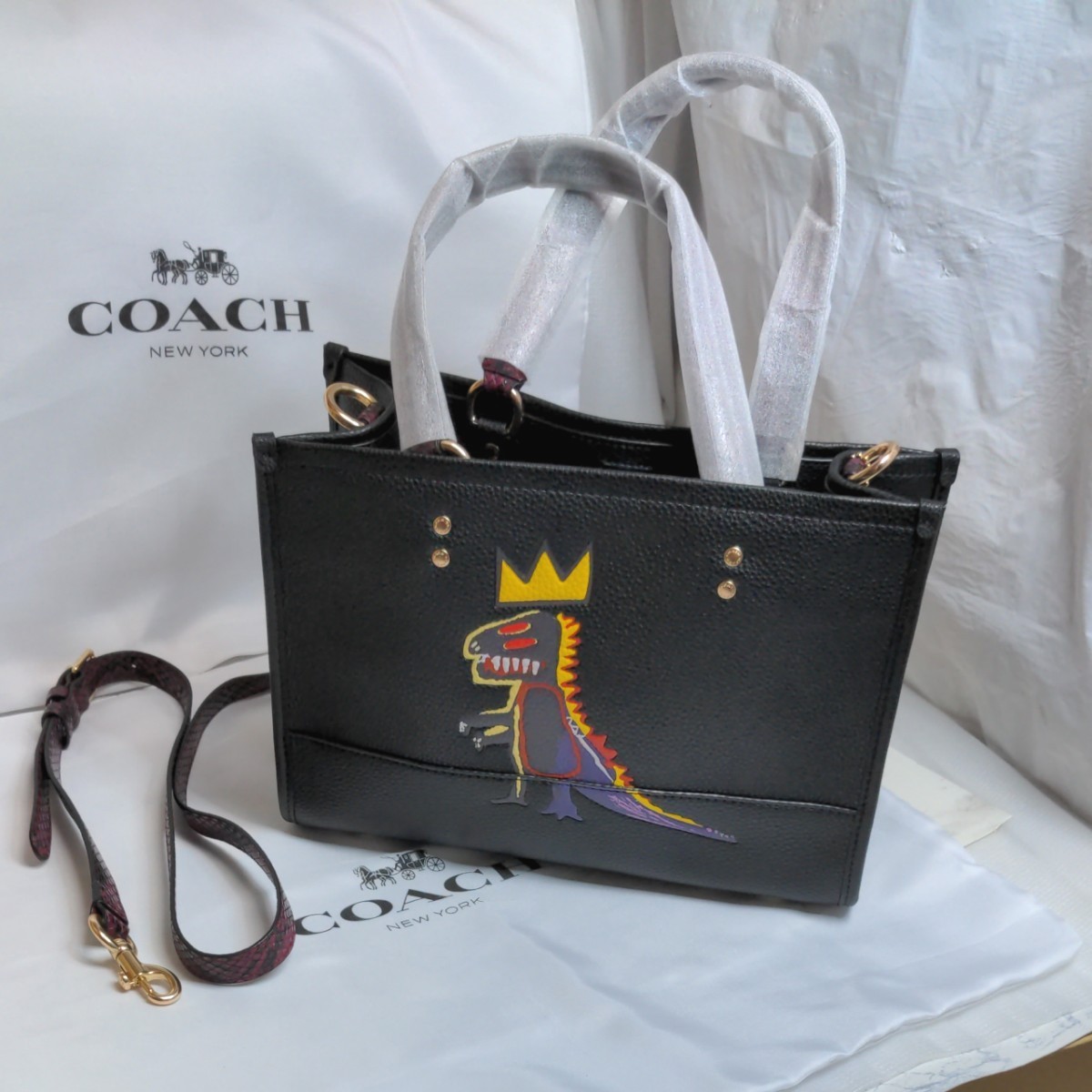 コーチ　COACH トートバッグ　バスキアコラボバッグ　ショルダーバッグ　キレート　恐竜　ブラックバッグ　新品未使用