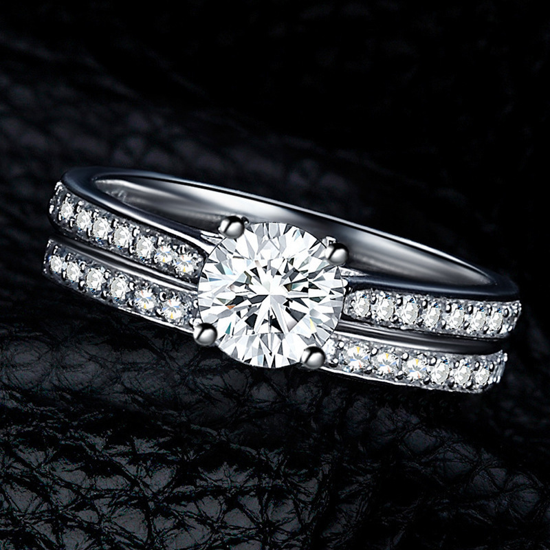 ダイヤモンド リング 2点セット ・・　新品 8石 ◆ ◆ ◆価格高騰中◆ 　選べるサイズ 指輪 26#プラチナ仕上#_画像1