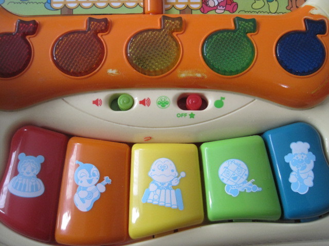  Anpanman *....... board * piano * picture book * Mike *.* music * English 