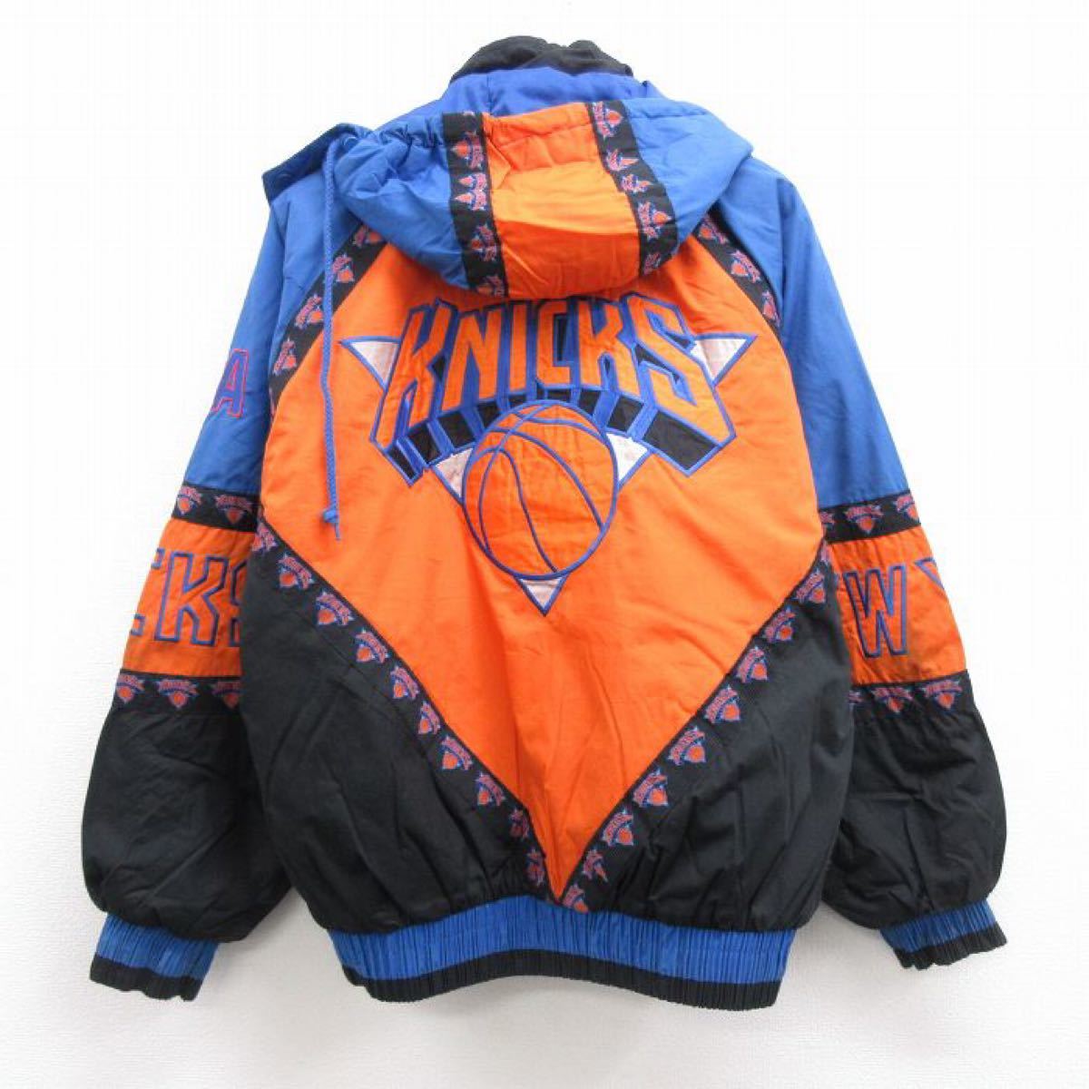 最終決算 アメリカ古着NBA KNICKSニックス アーチロゴ刺繍ジップアップ