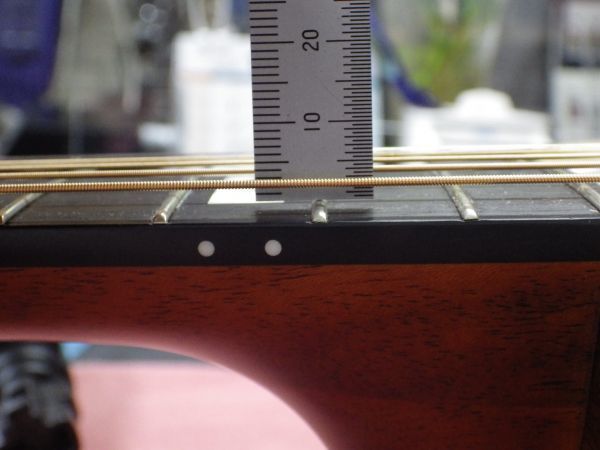 レア生産完了品　中古美品　日本製 Morris モーリス オール単板 ダブルピックガード MJ-112TH アコースティックギター　弦高低めでオススメ_画像9