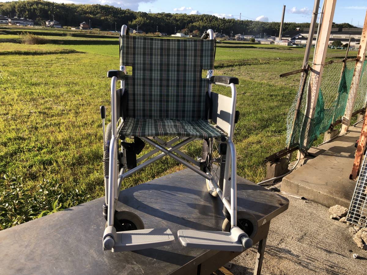 Tあ289 KAWAMURA カワムラ 車椅子 畳み式 車いす 車イス 介助 自走