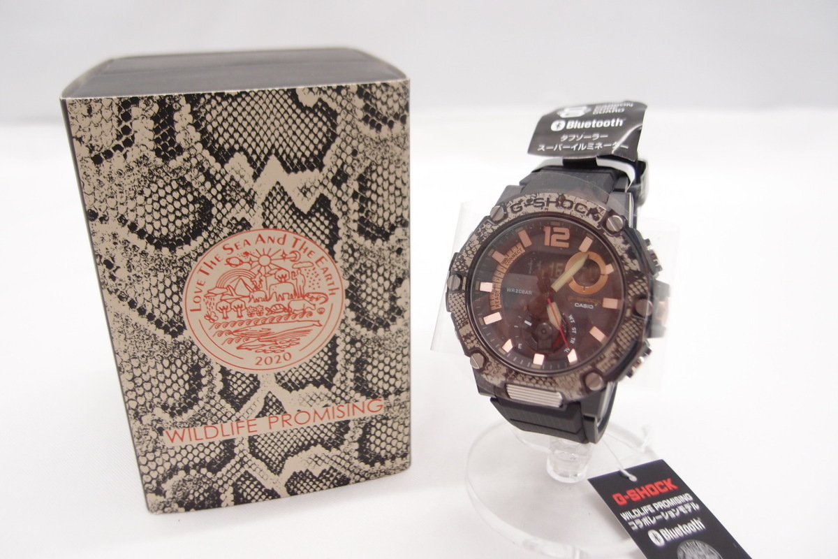 未使用品 箱付き G-SHOCK GST-B300WLP パイソン タフソーラー 腕時計