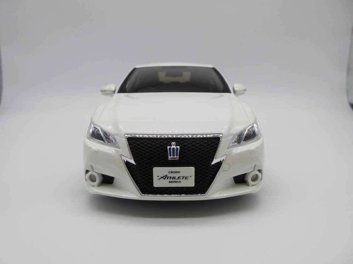 品質保証 1/18 京商 samurai トヨタ クラウン アスリートホワイト