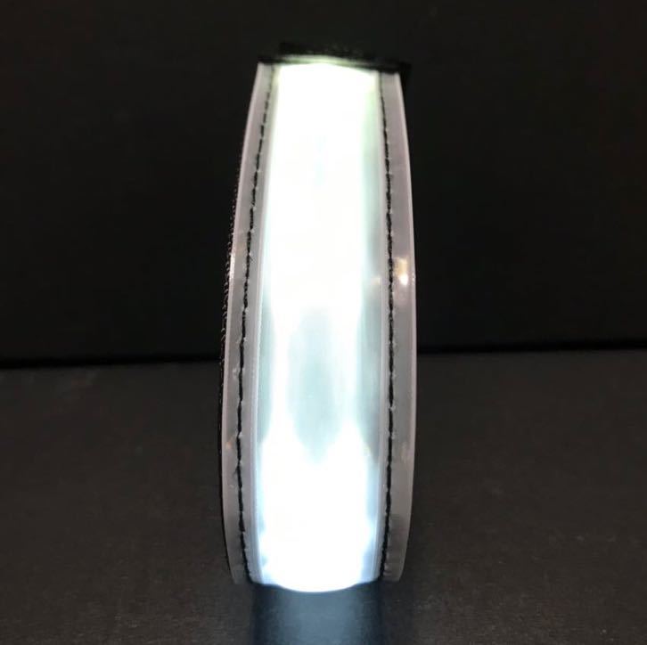 ランニングライト USB充電式 LEDアームバンド 夜間ランニング（緑×1個＋白×1個入り）