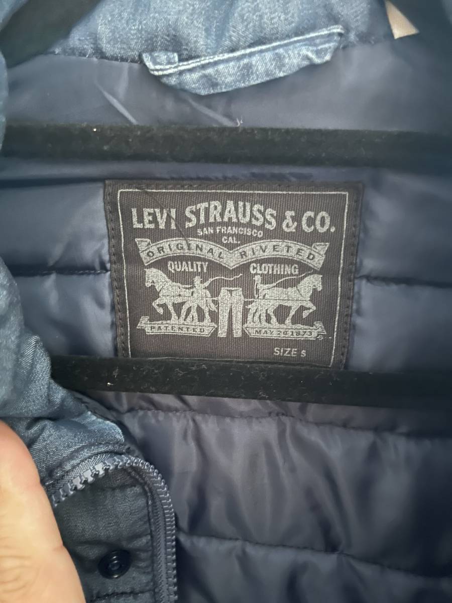 値下げ交渉承ります LEVI'S リーバイス Sサイズ DENIM デニム　ジャケット　上着_画像4