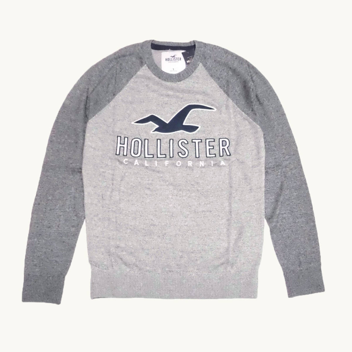 ★SALE★Hollister/ホリスター★アップリケ付切替クルーネックセーター (Heather Grey/S)_画像1