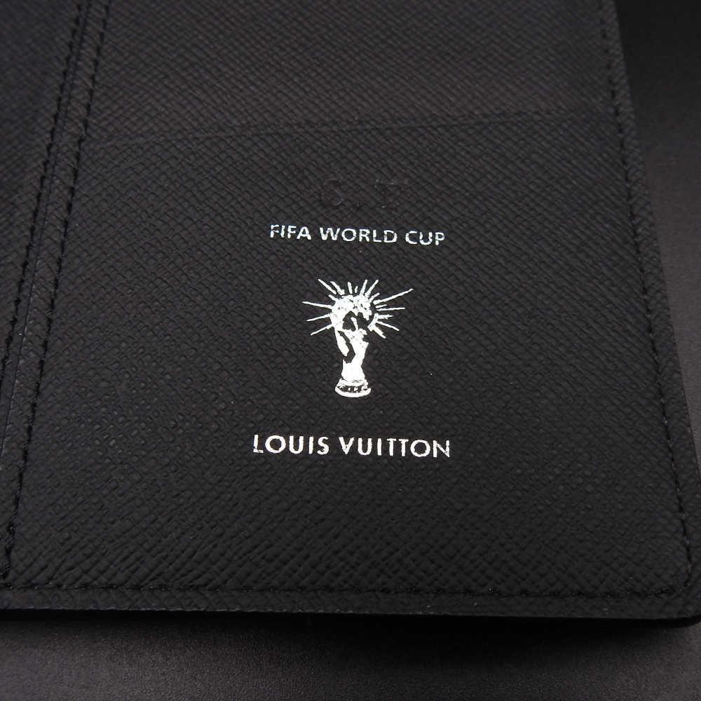 未使用 正規品 ルイヴィトン ポルト フォイユ ブラザ 2018 FIFA ワールドカップ 限定 ロシア 長財布 エピ ノワール M63294 LOUIS VUITTON　