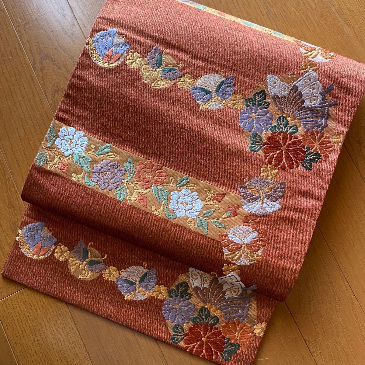 春】9060m 袋帯 金糸 刺繍 葉柄に花・鳥・蝶文様 浴衣/水着 着物 guide
