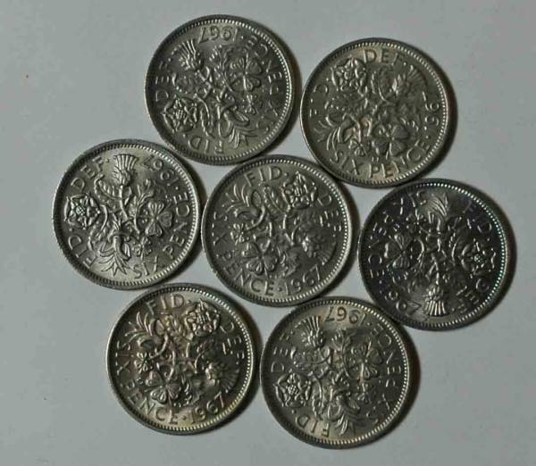 7枚 アンティーク ラッキー6ペンスコイン イギリス 1967年 美品_画像1