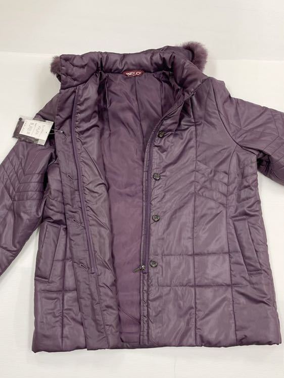 新品15884 Mサイズ ラビットファー付中綿コートジャケットミドル丈ゆったり 軽量 紫パープル レディース婦人 PARTY JOYななめボタンホール_画像8